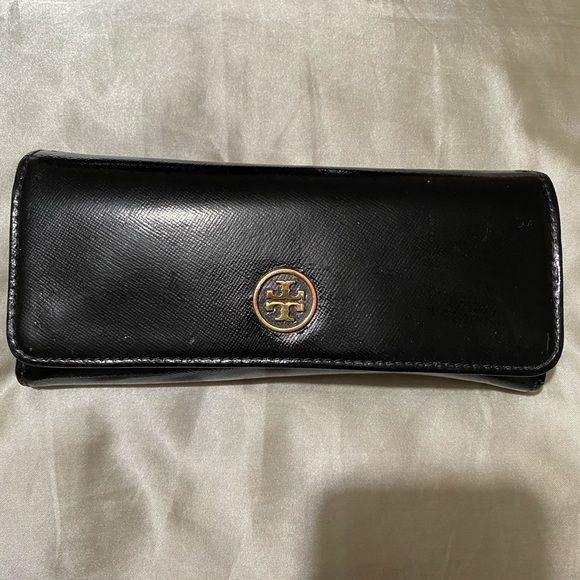 Tory Burch Wallet - Picture 1 of 4